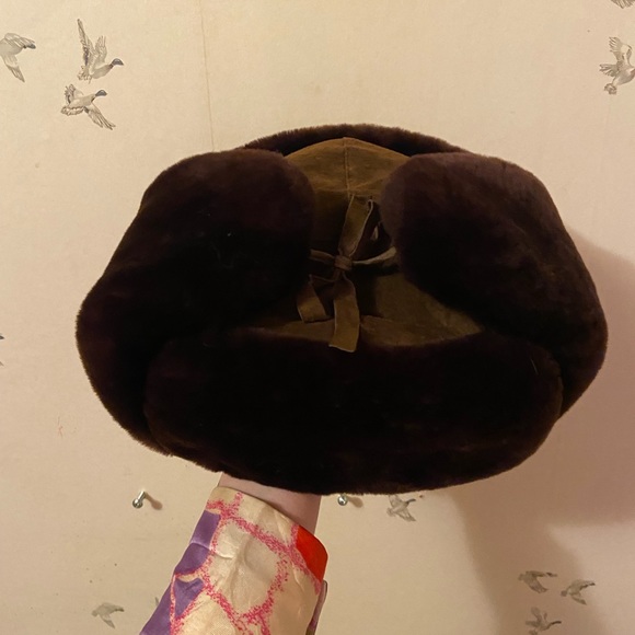 Vintage European Fur Hat - Picture 7 of 8